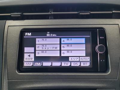 2014 Toyota Prius - Thumbnail