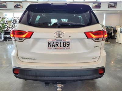 2020 Toyota Highlander - Thumbnail