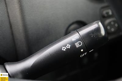 2014 Toyota Spade - Thumbnail