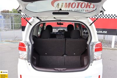 2014 Toyota Spade - Thumbnail