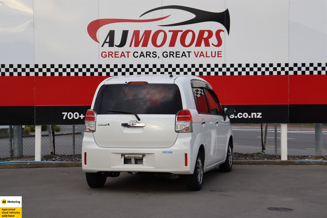 2014 Toyota Spade