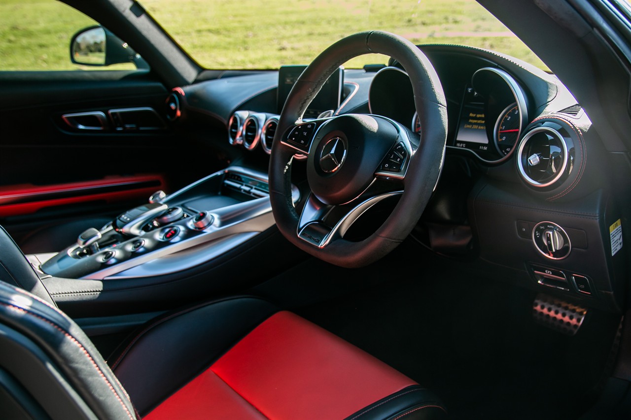 2015 Mercedes-Benz GT