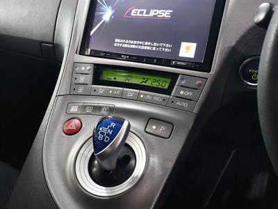 2013 Toyota Prius - Thumbnail