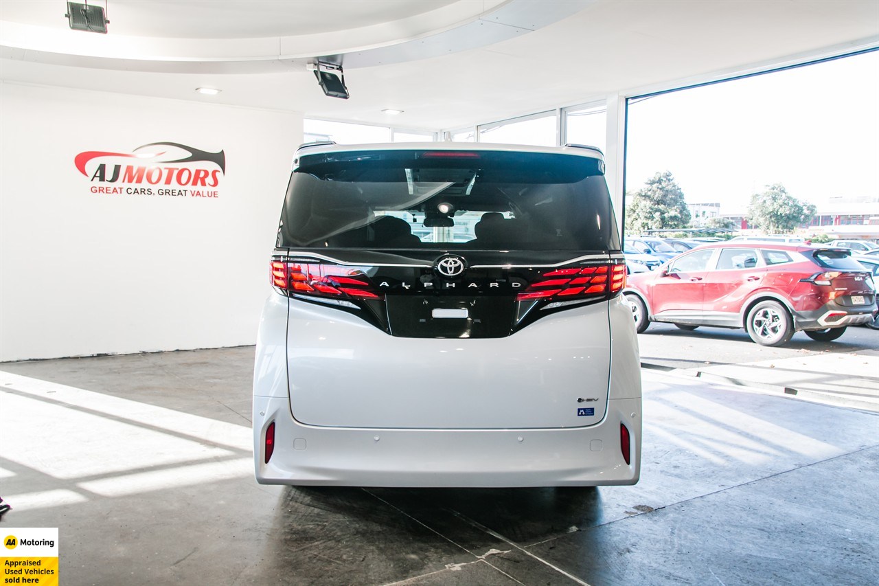 2024 Toyota Alphard