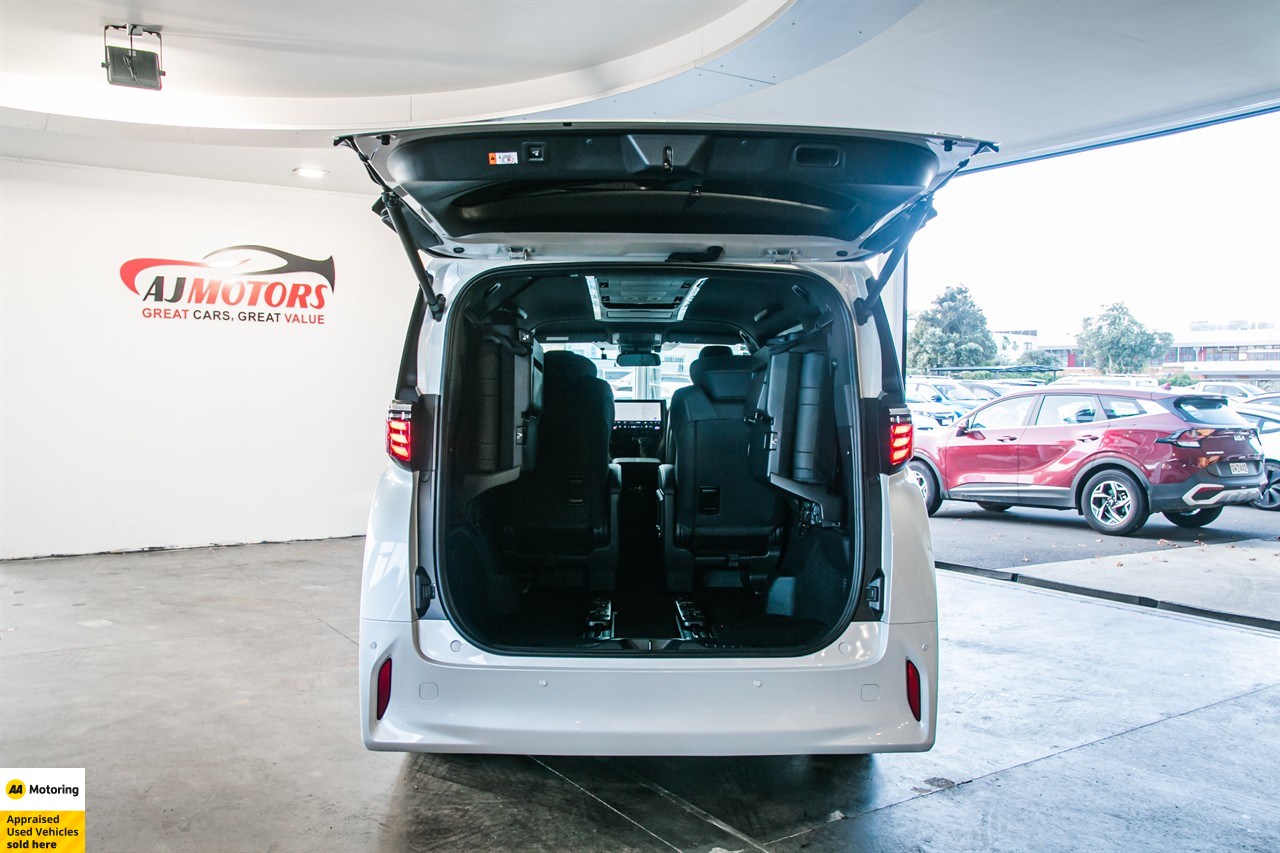 2024 Toyota Alphard