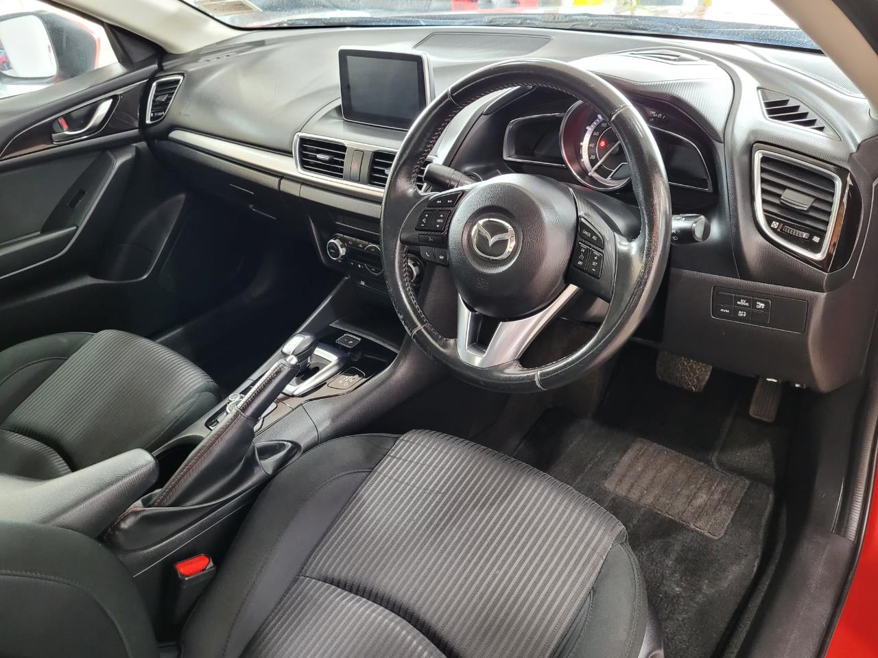 2013 Mazda Axela