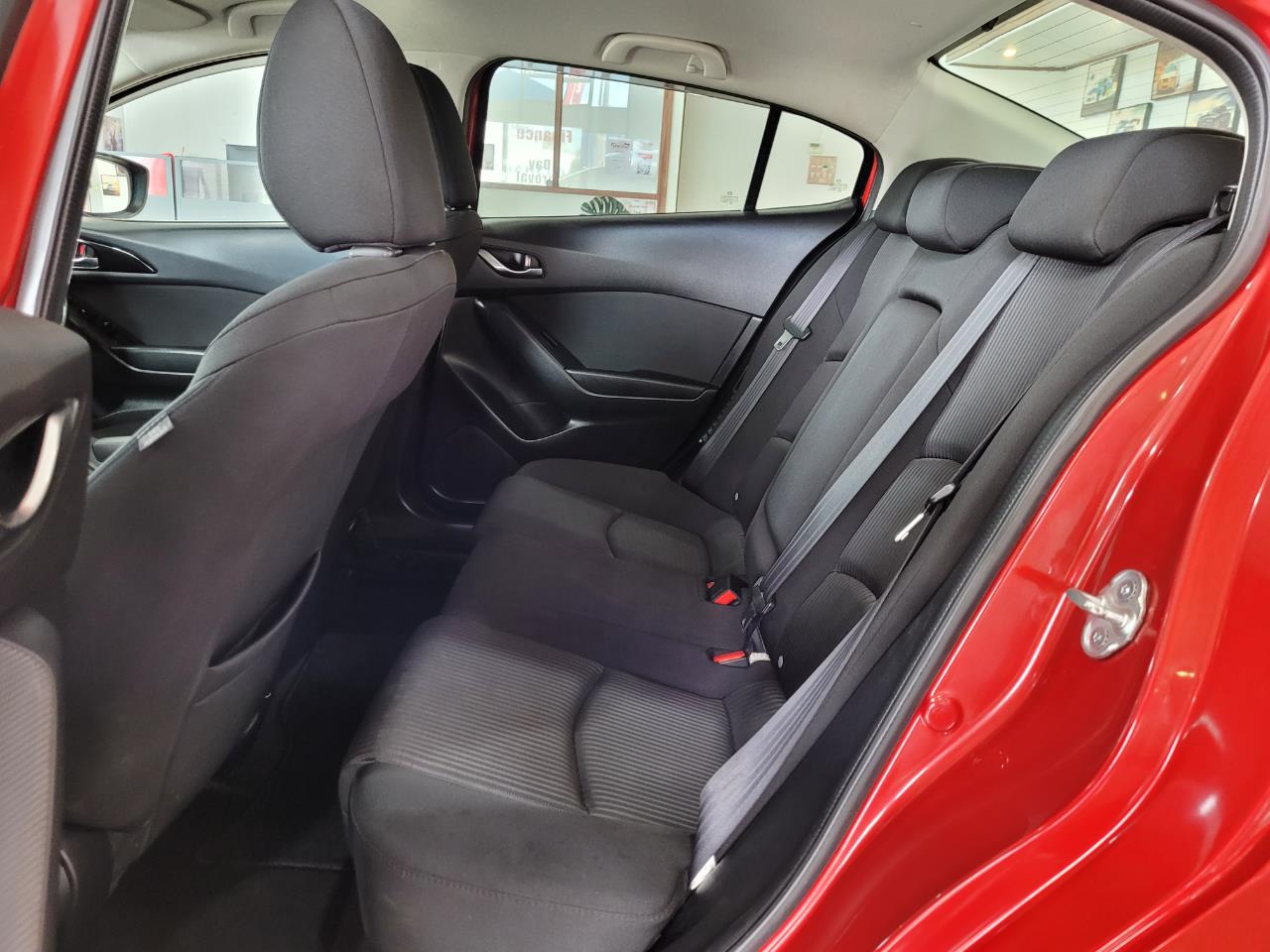 2013 Mazda Axela
