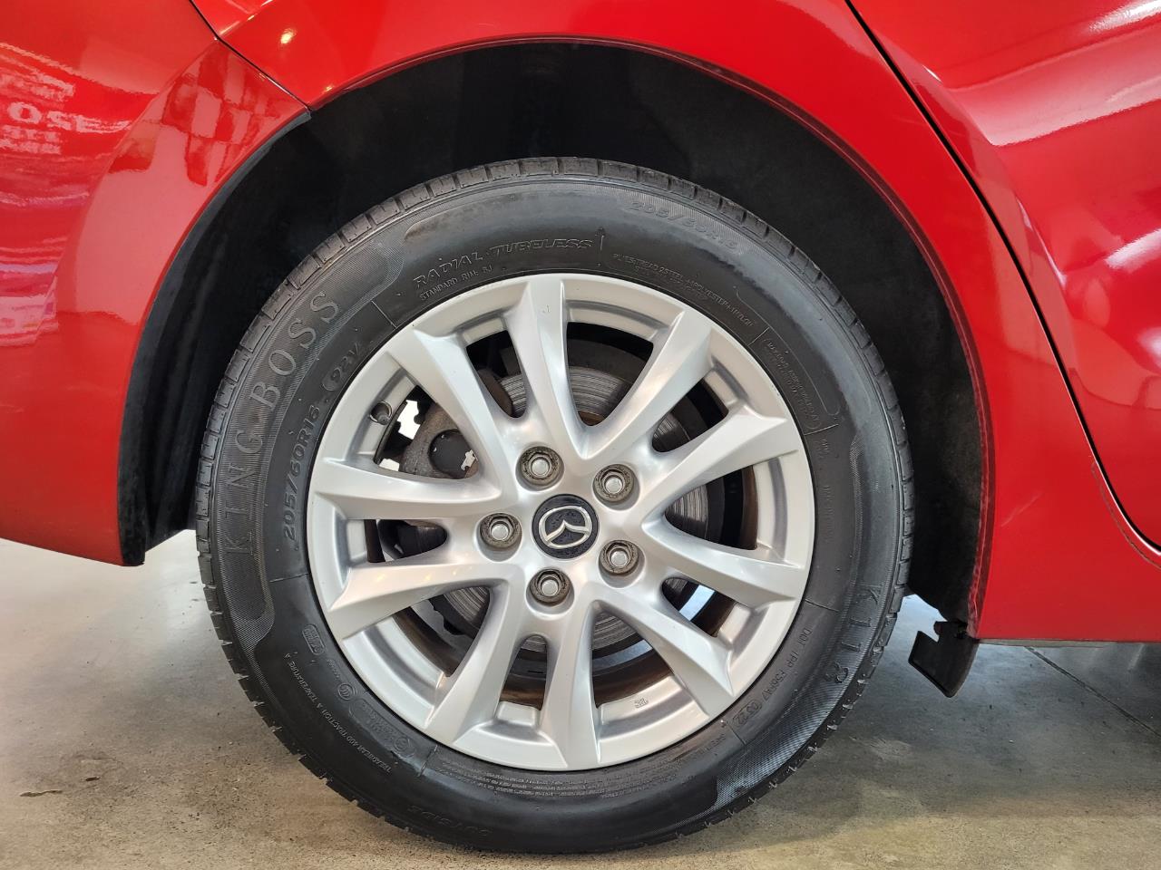 2013 Mazda Axela