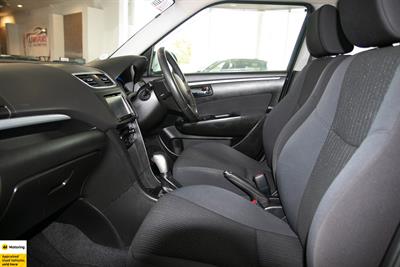 2015 Suzuki Swift - Thumbnail