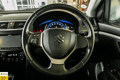 2015 Suzuki Swift - Thumbnail