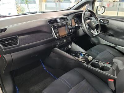 2019 Nissan Leaf - Thumbnail