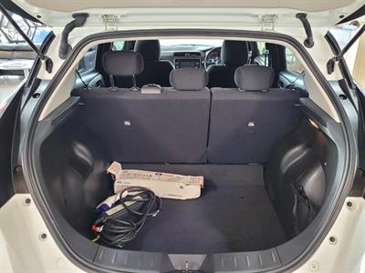 2019 Nissan Leaf - Thumbnail