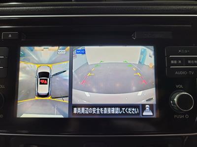 2019 Nissan Leaf - Thumbnail