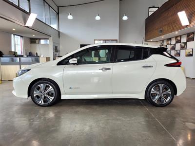 2019 Nissan Leaf - Thumbnail