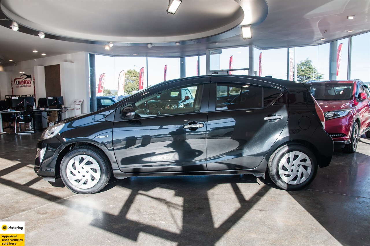 2017 Toyota Aqua