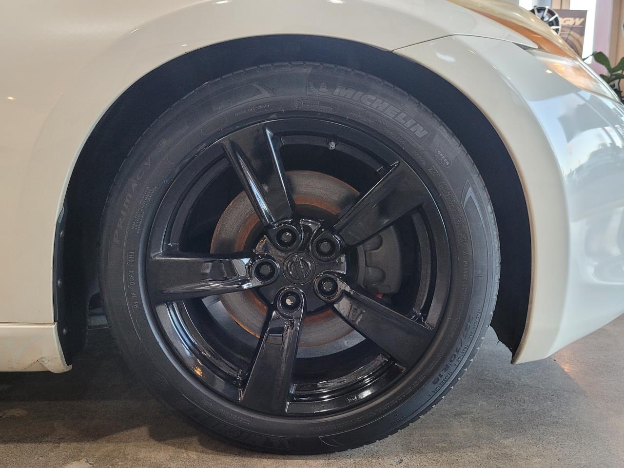 2009 Nissan Fairlady