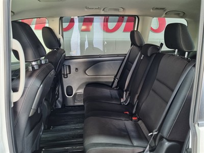 2019 Nissan Serena - Thumbnail
