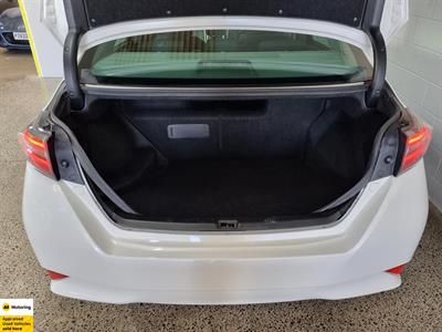 2014 Toyota Sai - Thumbnail