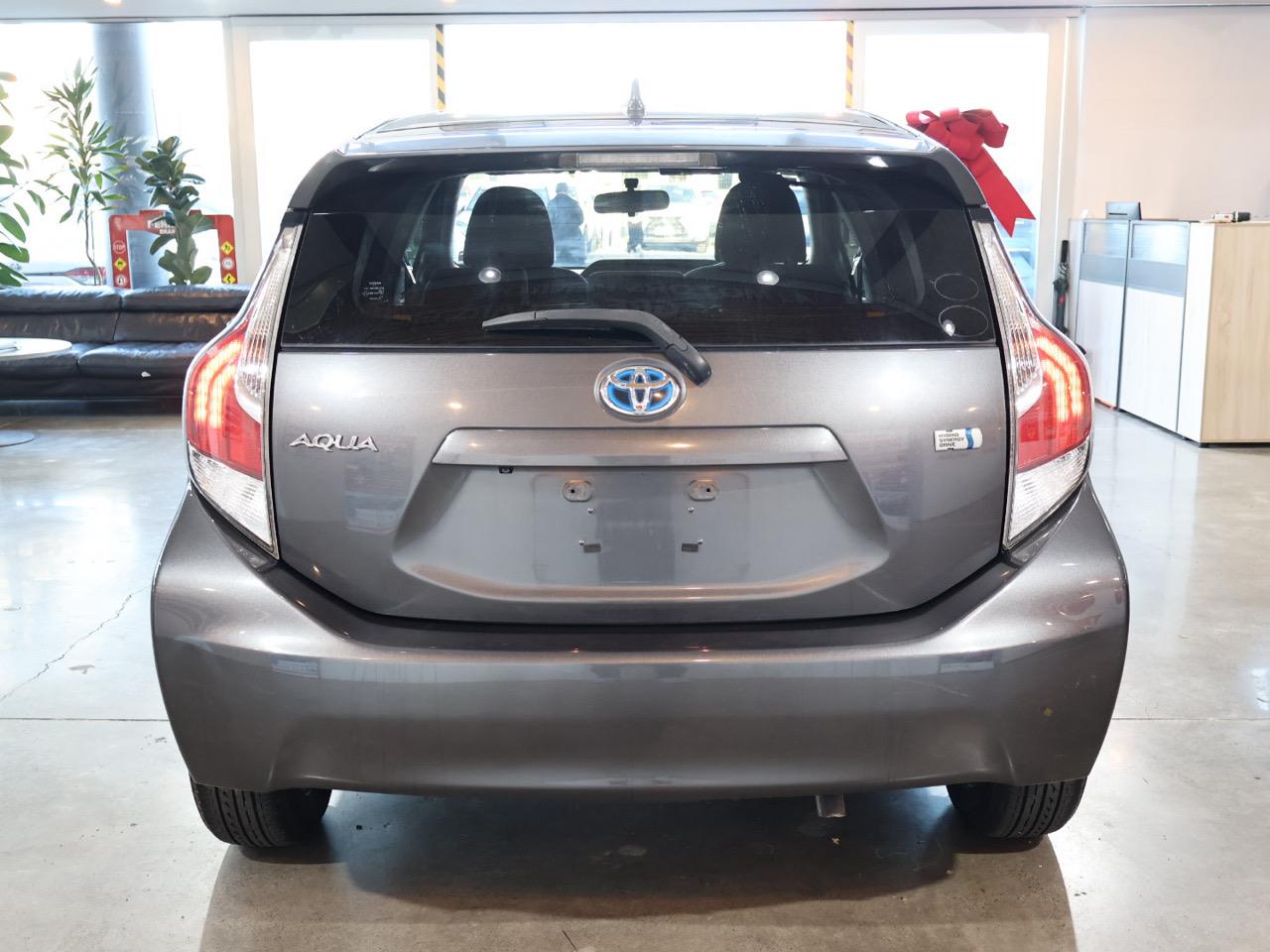 2015 Toyota Aqua