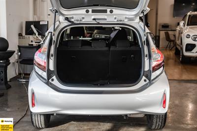 2020 Toyota Aqua - Thumbnail