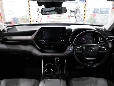 2022 Toyota Highlander - Thumbnail