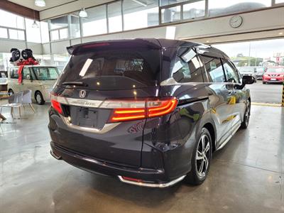 2014 Honda Odyssey - Thumbnail