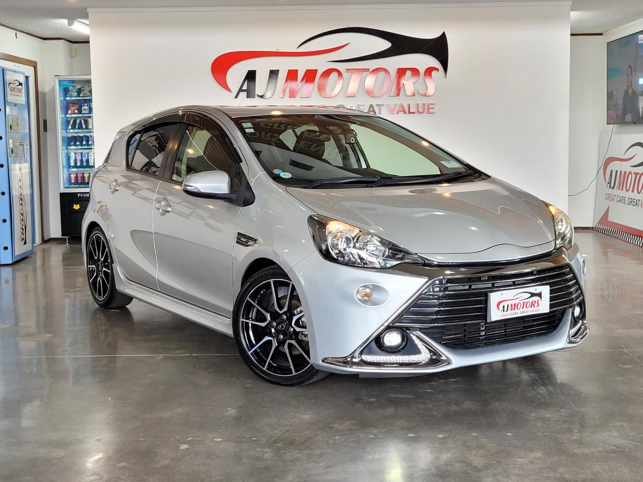2016 Toyota Aqua