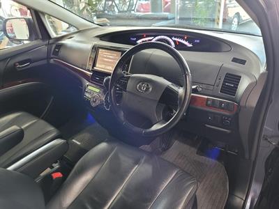 2014 Toyota Estima - Thumbnail