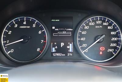 2022 Mitsubishi Outlander - Thumbnail