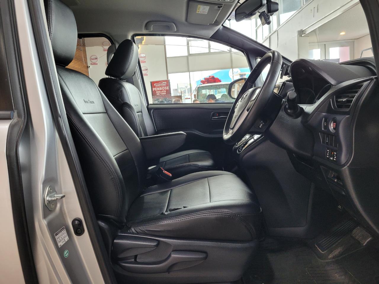 2014 Toyota Voxy