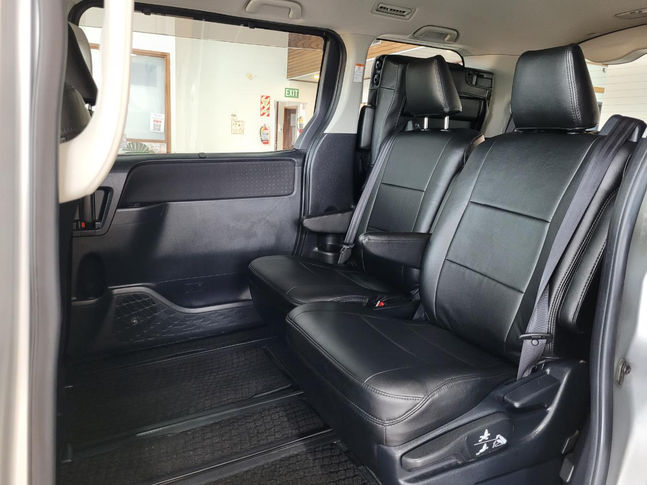 2014 Toyota Voxy