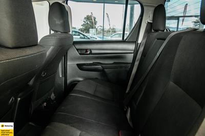 2021 Toyota Hilux - Thumbnail