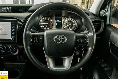 2021 Toyota Hilux - Thumbnail