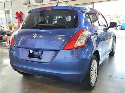 2014 Suzuki Swift - Thumbnail