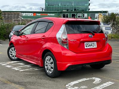 2014 Toyota Aqua - Thumbnail