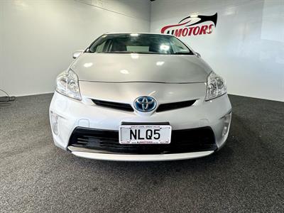 2015 Toyota Prius - Thumbnail