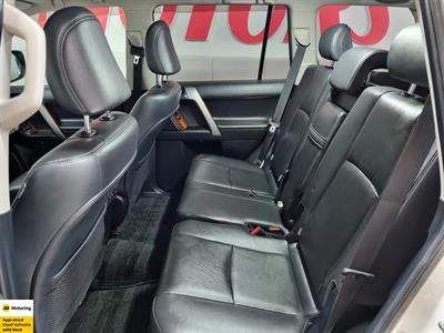 2016 Toyota Land Cruiser Prado - Thumbnail