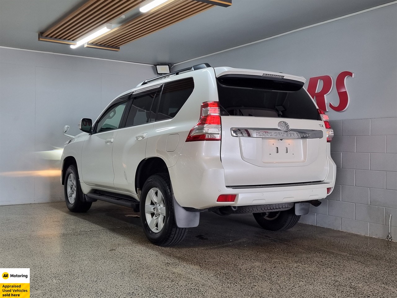 2016 Toyota Land Cruiser Prado