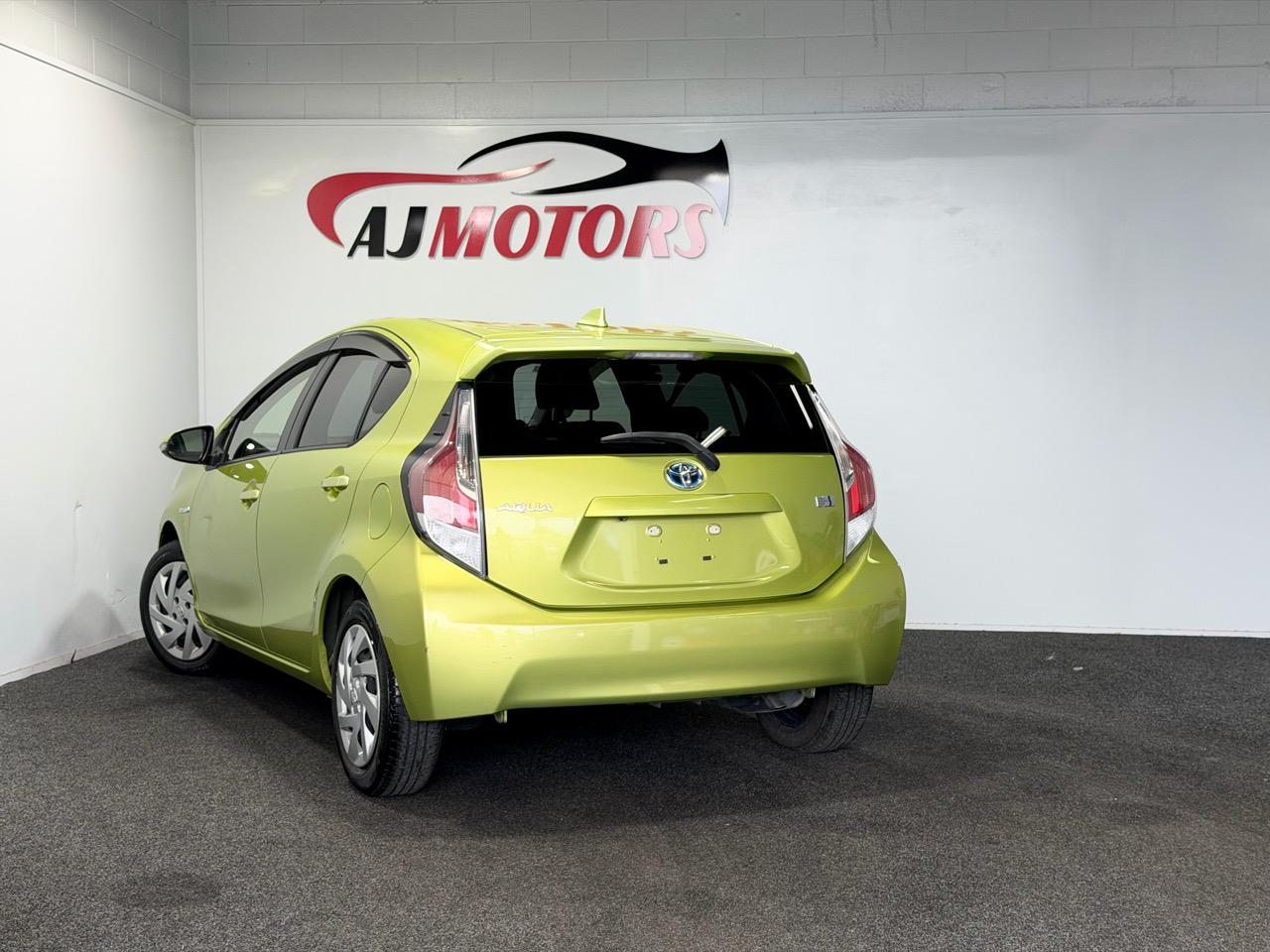 2015 Toyota Aqua