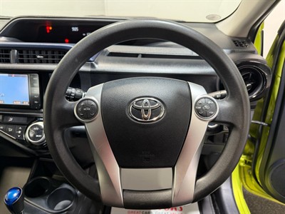2015 Toyota Aqua - Thumbnail