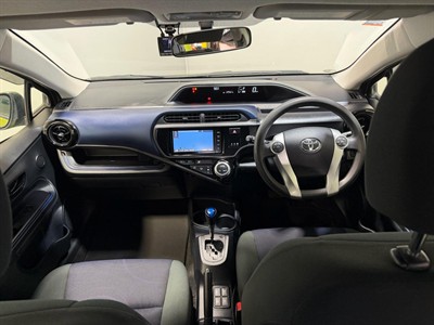 2015 Toyota Aqua - Thumbnail