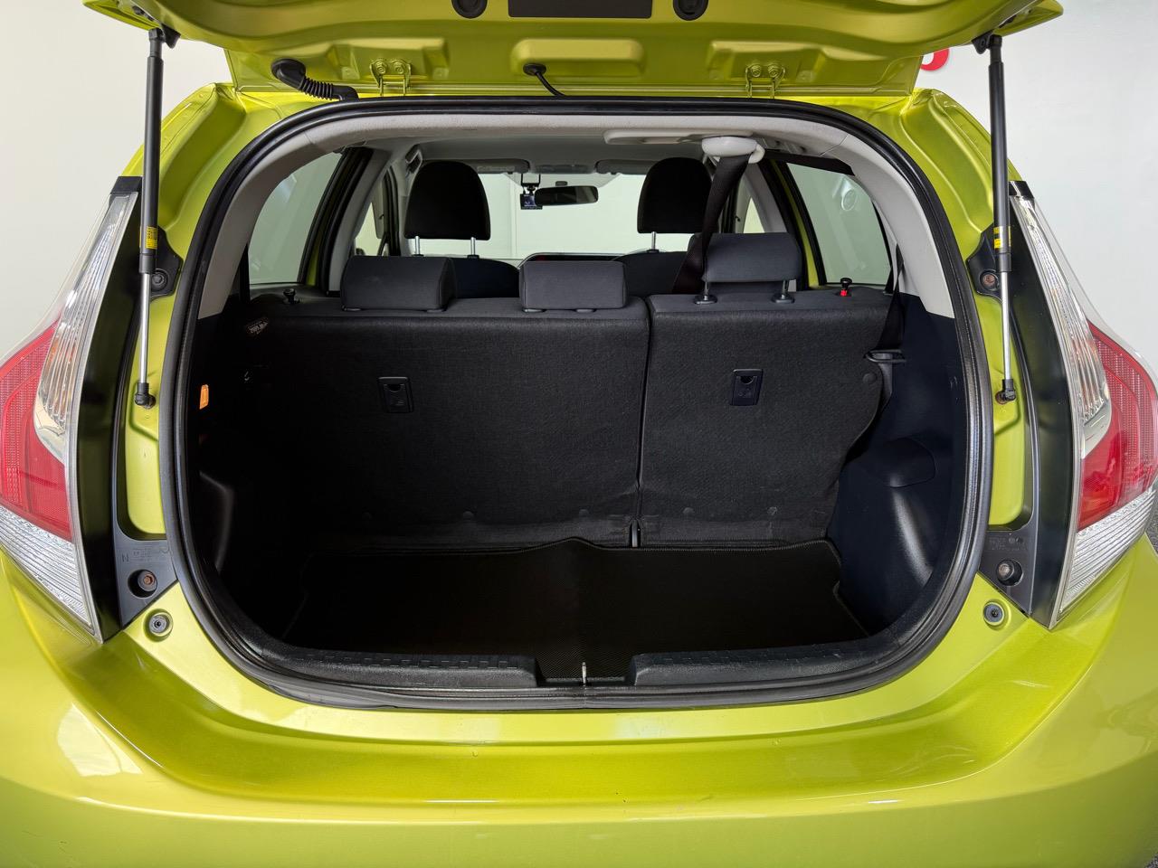 2015 Toyota Aqua