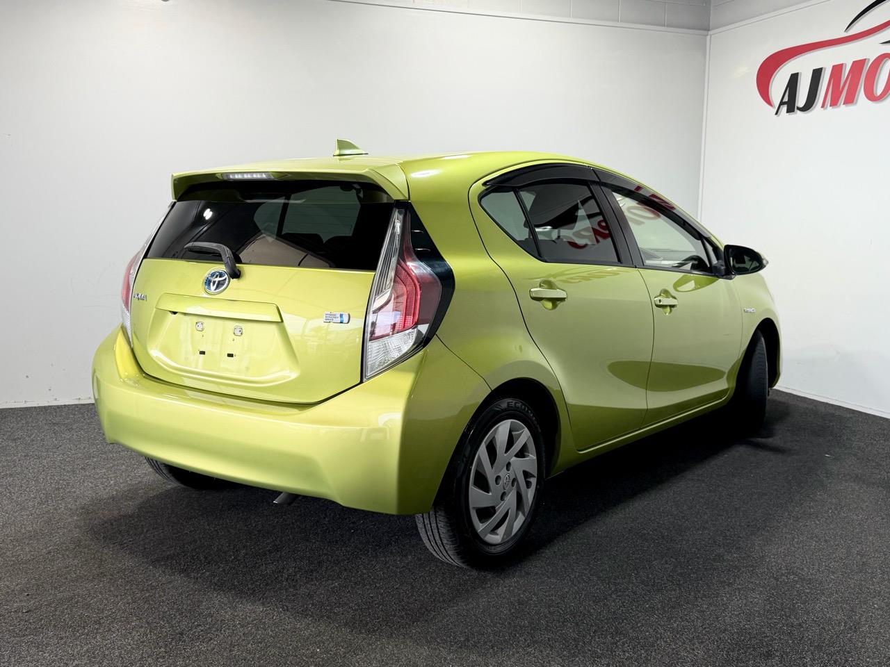 2015 Toyota Aqua