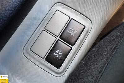 2014 Toyota Aqua - Thumbnail