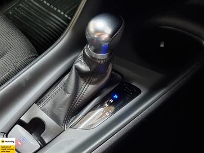 2018 Toyota C-HR - Thumbnail