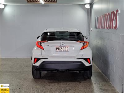 2018 Toyota C-HR - Thumbnail