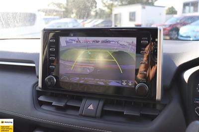 2021 Toyota RAV4 - Thumbnail