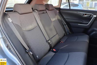 2021 Toyota RAV4 - Thumbnail
