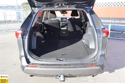 2021 Toyota RAV4 - Thumbnail