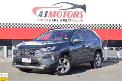 2021 Toyota RAV4 - Thumbnail
